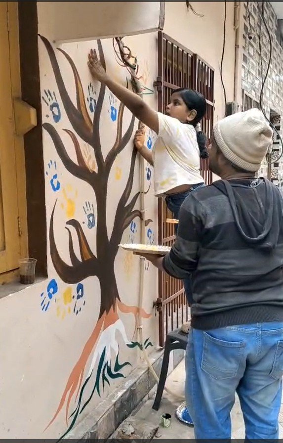 Ayasa painting wall